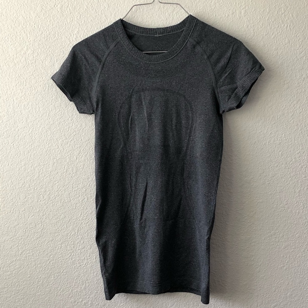 Lululemon Swiftly Tech Short Sleeve